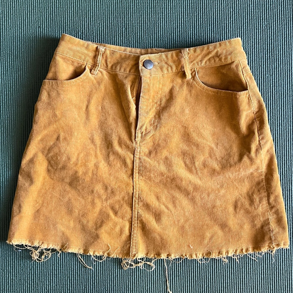 Mustard Yellow corduroy mini skirt. Size S